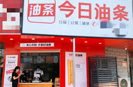 碰瓷兒“今日頭條”？油條店成網紅，3元一根還很搶手
