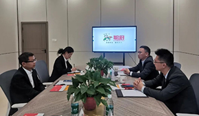 中烹?yún)f(xié)預(yù)制菜專委會走進(jìn)唐人神、新聰廚